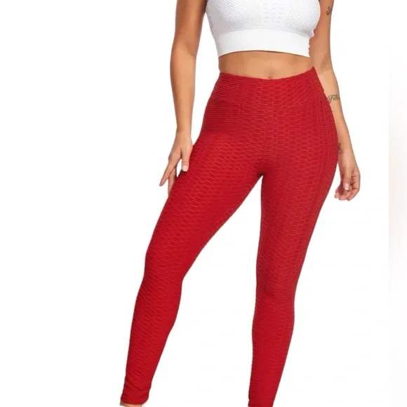 Yoga pants high stretch red textured, ruching at back to flatter figure Large - Picture 1 of 9